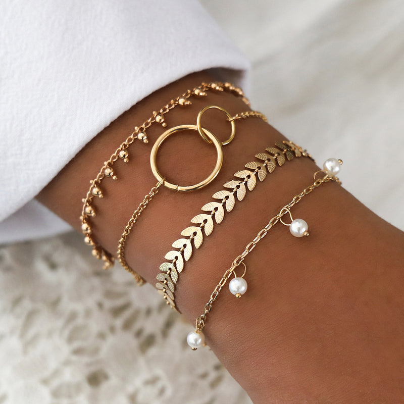 Pulseiras Douradas Femininas