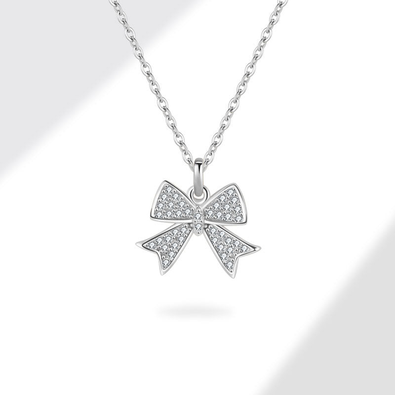 Colar Feminino Borboleta de Prata – Brilho Delicado e Toque Elegante