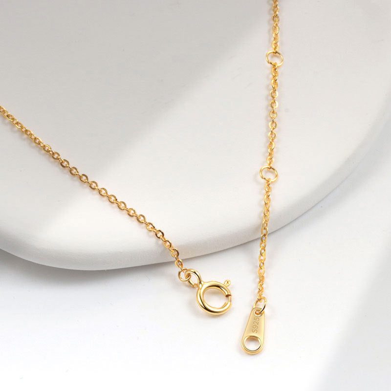Colar Feminino Borboleta de Prata – Brilho Delicado e Toque Elegante